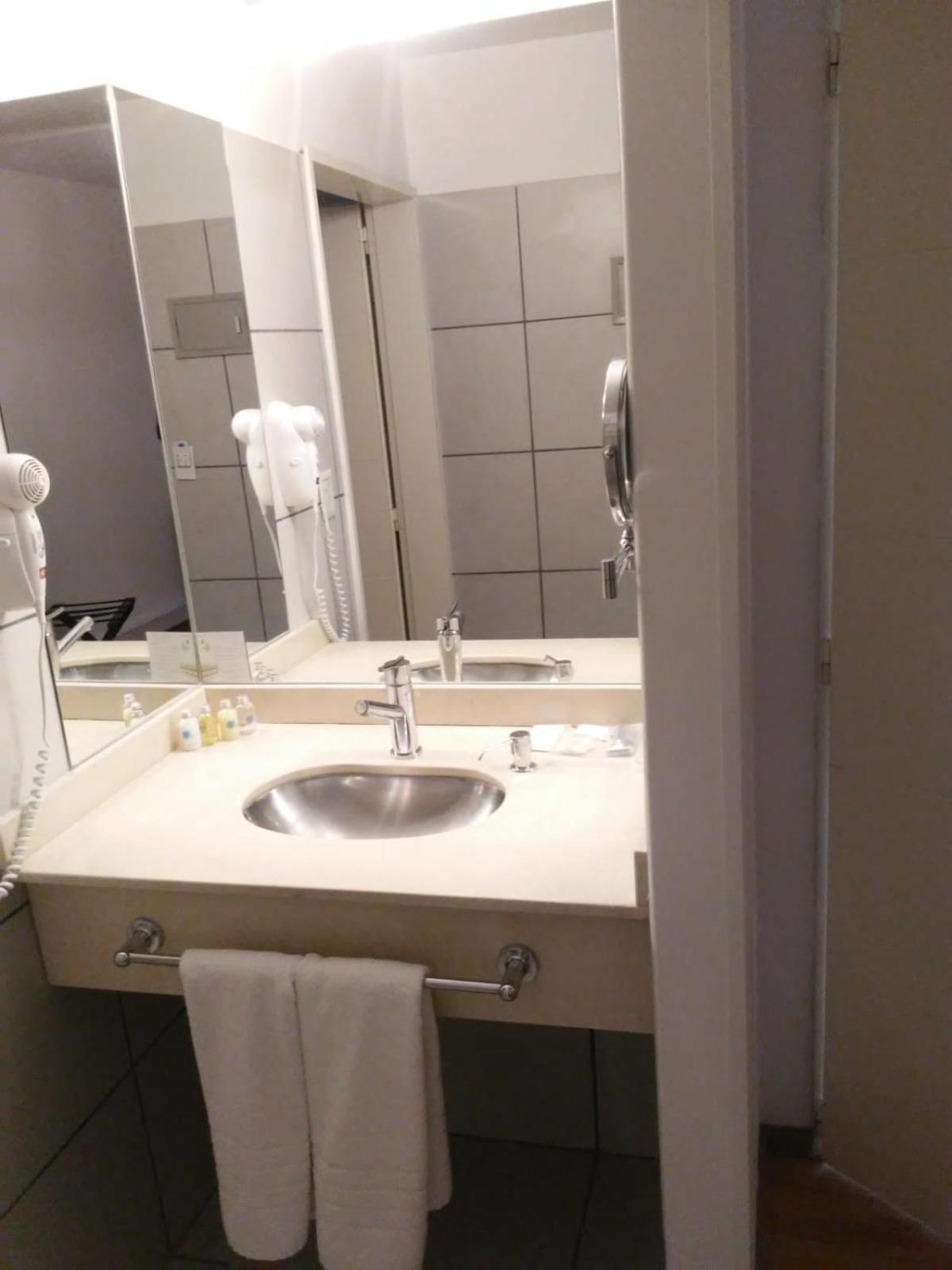 Global Hotel Centenario Kültér fotó