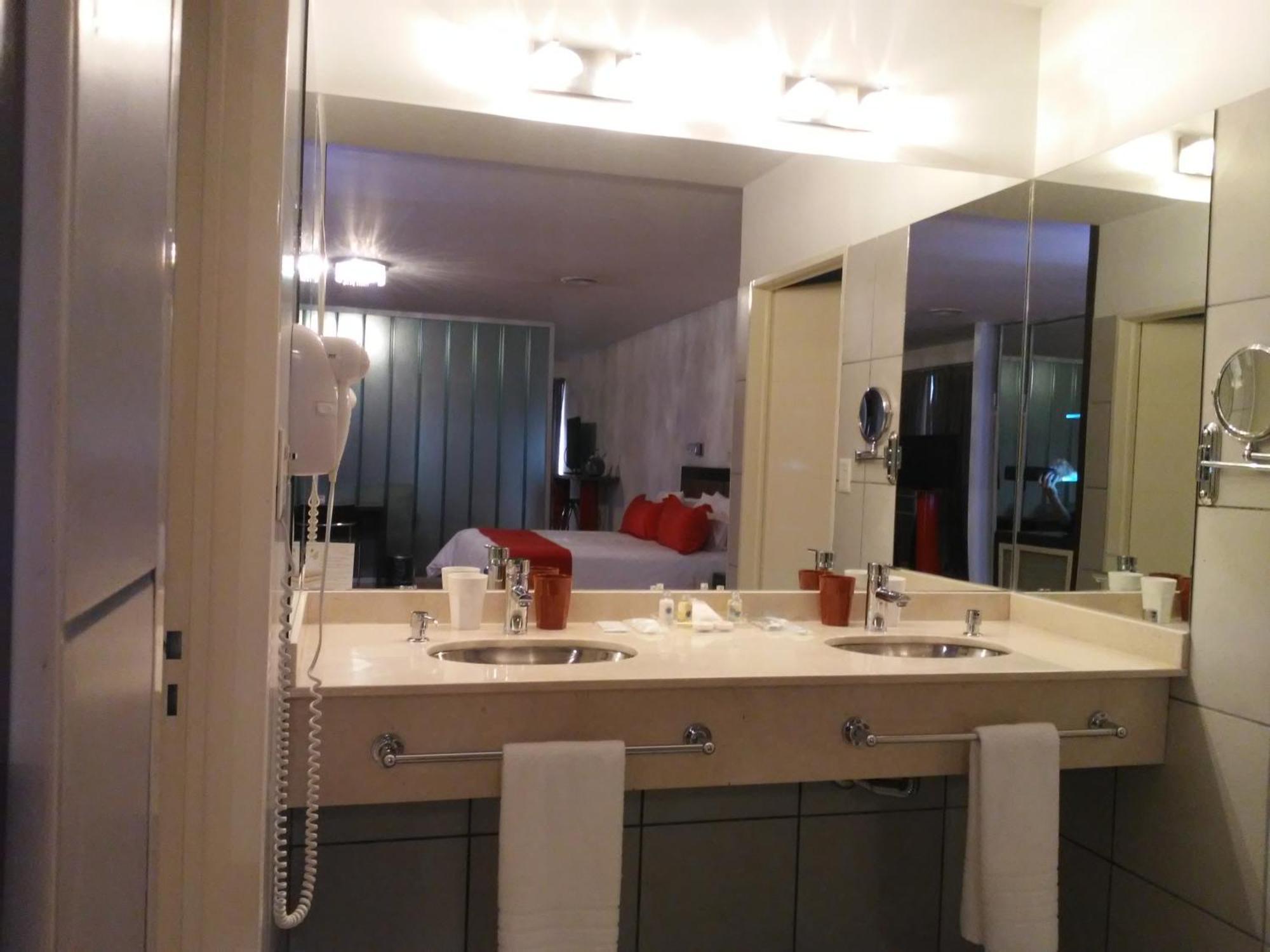 Global Hotel Centenario Kültér fotó