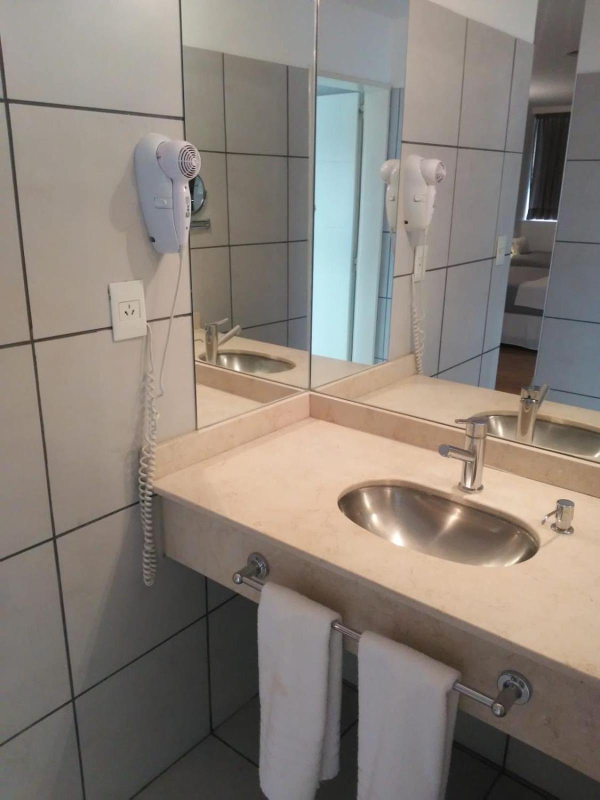 Global Hotel Centenario Kültér fotó