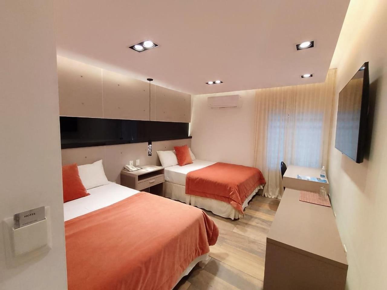 Global Hotel Centenario Kültér fotó